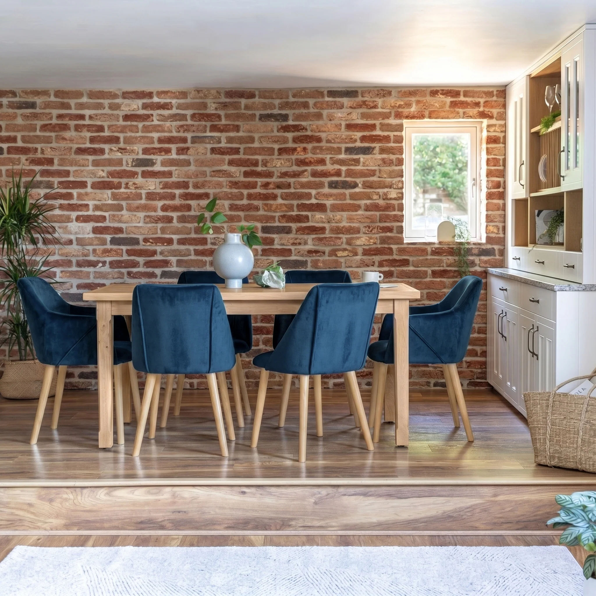 New In Dining Table Sets